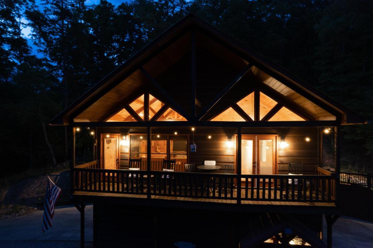 Trout N' About Your Blue Ridge Mountains Retreat, Hot Tub + Game Room! 엘리제이 외부 사진
