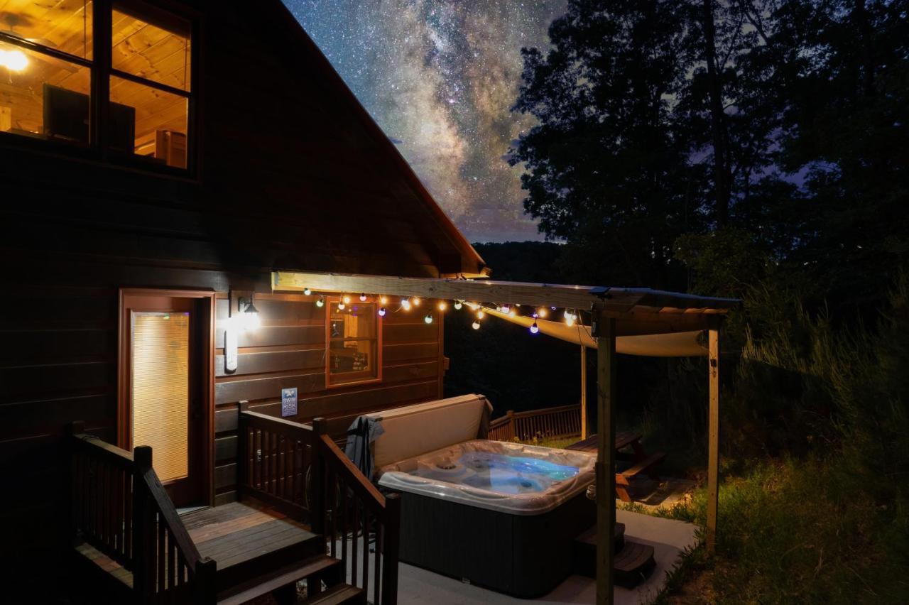 Trout N' About Your Blue Ridge Mountains Retreat, Hot Tub + Game Room! 엘리제이 외부 사진