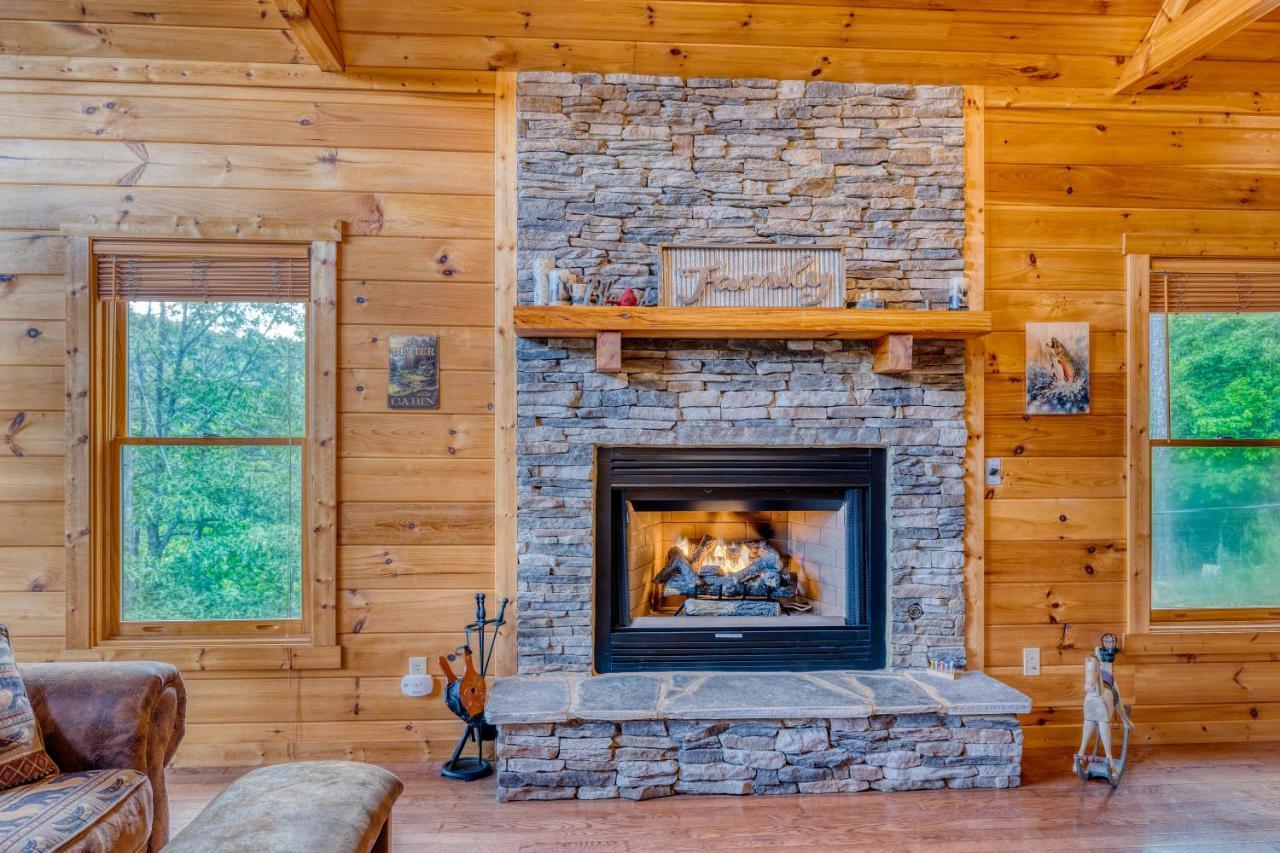 Trout N' About Your Blue Ridge Mountains Retreat, Hot Tub + Game Room! 엘리제이 외부 사진