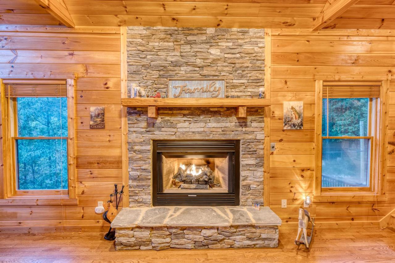 Trout N' About Your Blue Ridge Mountains Retreat, Hot Tub + Game Room! 엘리제이 외부 사진