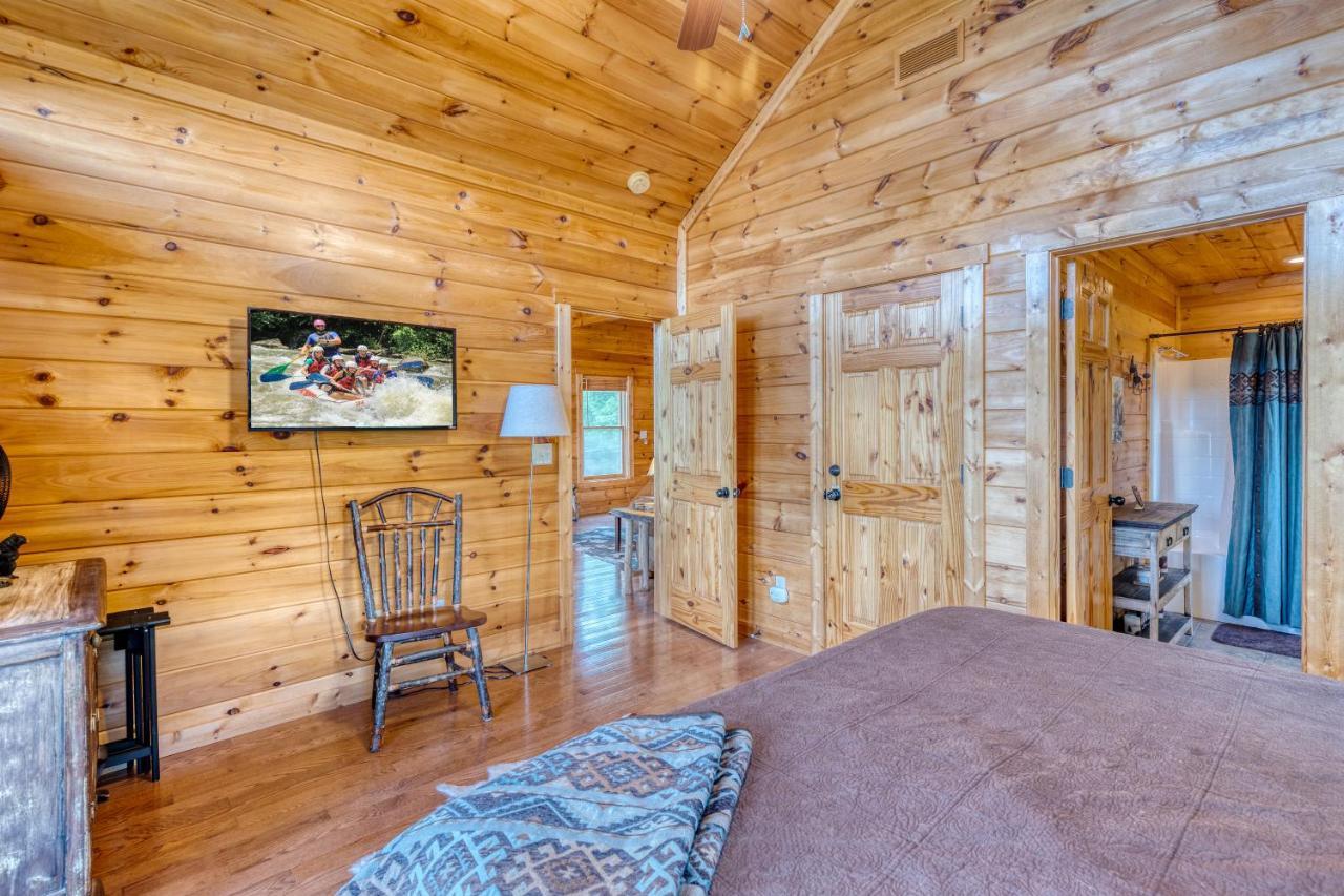 Trout N' About Your Blue Ridge Mountains Retreat, Hot Tub + Game Room! 엘리제이 외부 사진