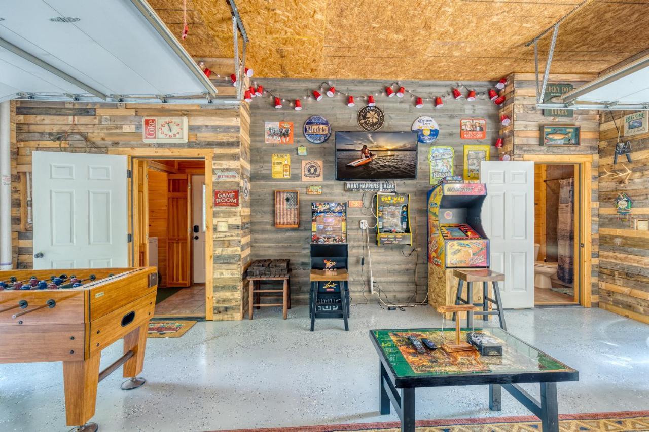 Trout N' About Your Blue Ridge Mountains Retreat, Hot Tub + Game Room! 엘리제이 외부 사진