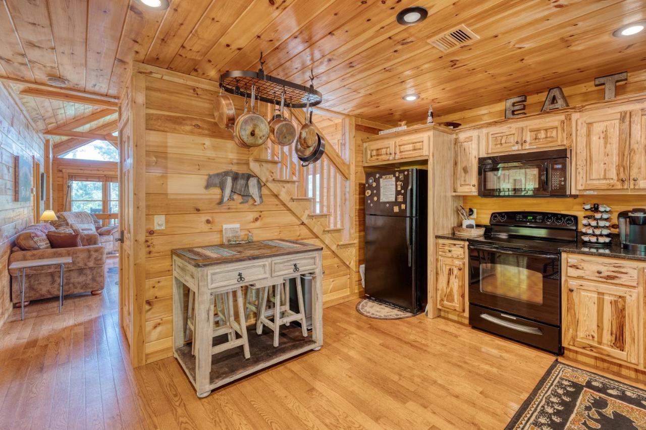 Trout N' About Your Blue Ridge Mountains Retreat, Hot Tub + Game Room! 엘리제이 외부 사진