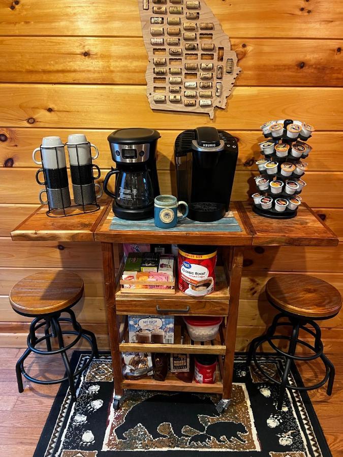 Trout N' About Your Blue Ridge Mountains Retreat, Hot Tub + Game Room! 엘리제이 외부 사진